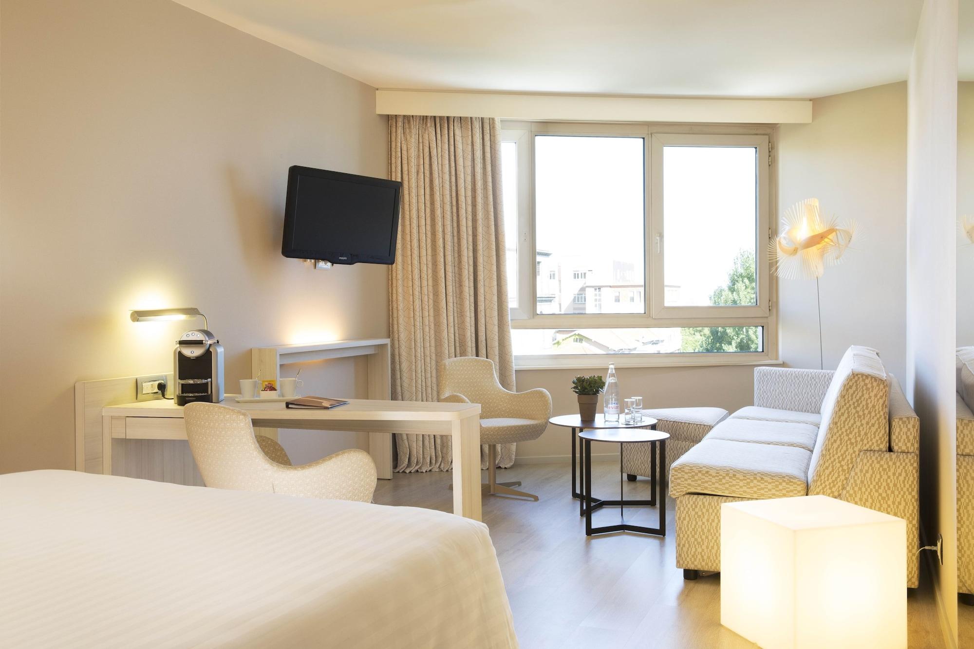 Отель Oceania Clermont Ferrand Экстерьер фото