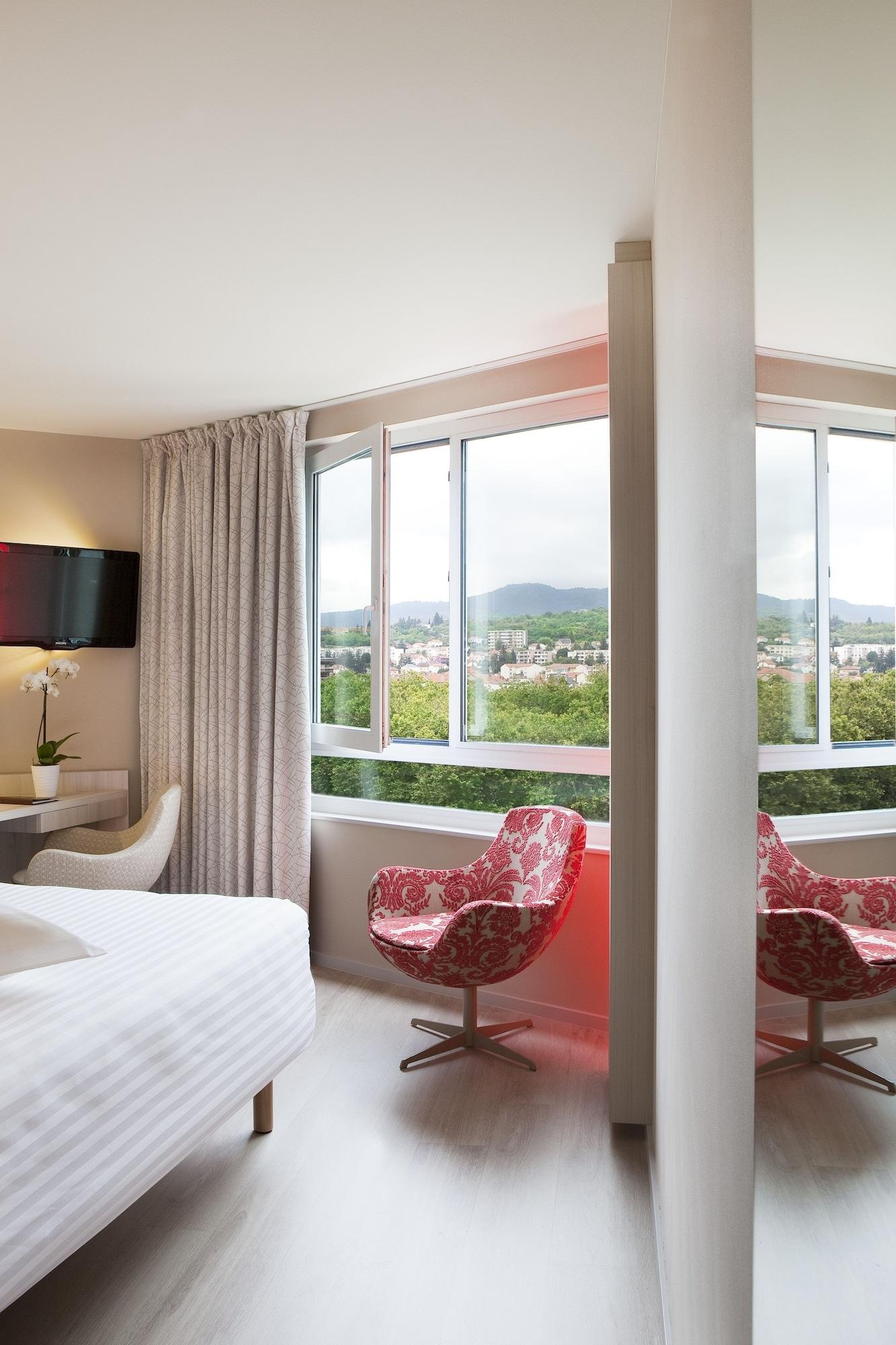 Отель Oceania Clermont Ferrand Экстерьер фото