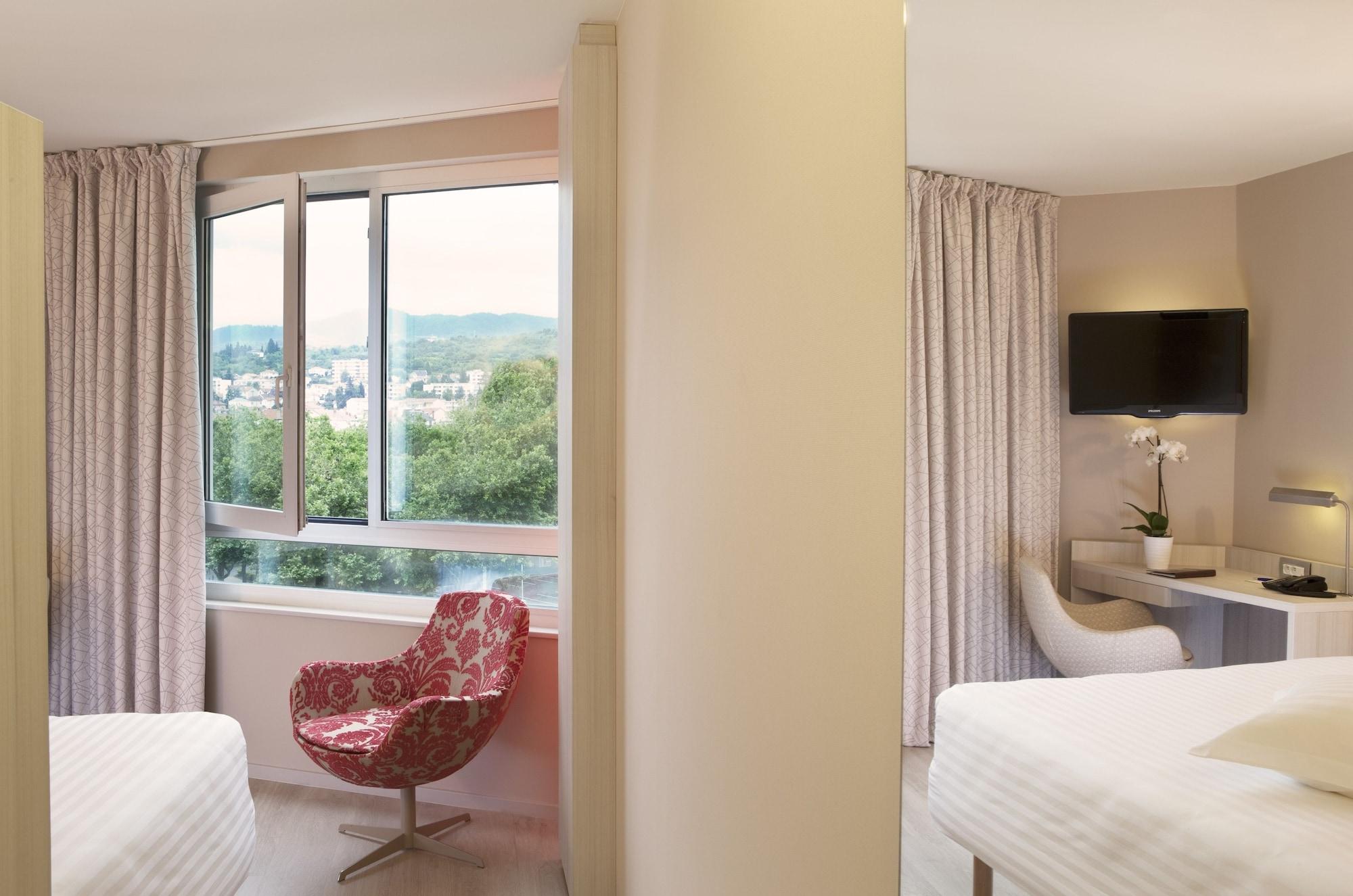 Отель Oceania Clermont Ferrand Экстерьер фото